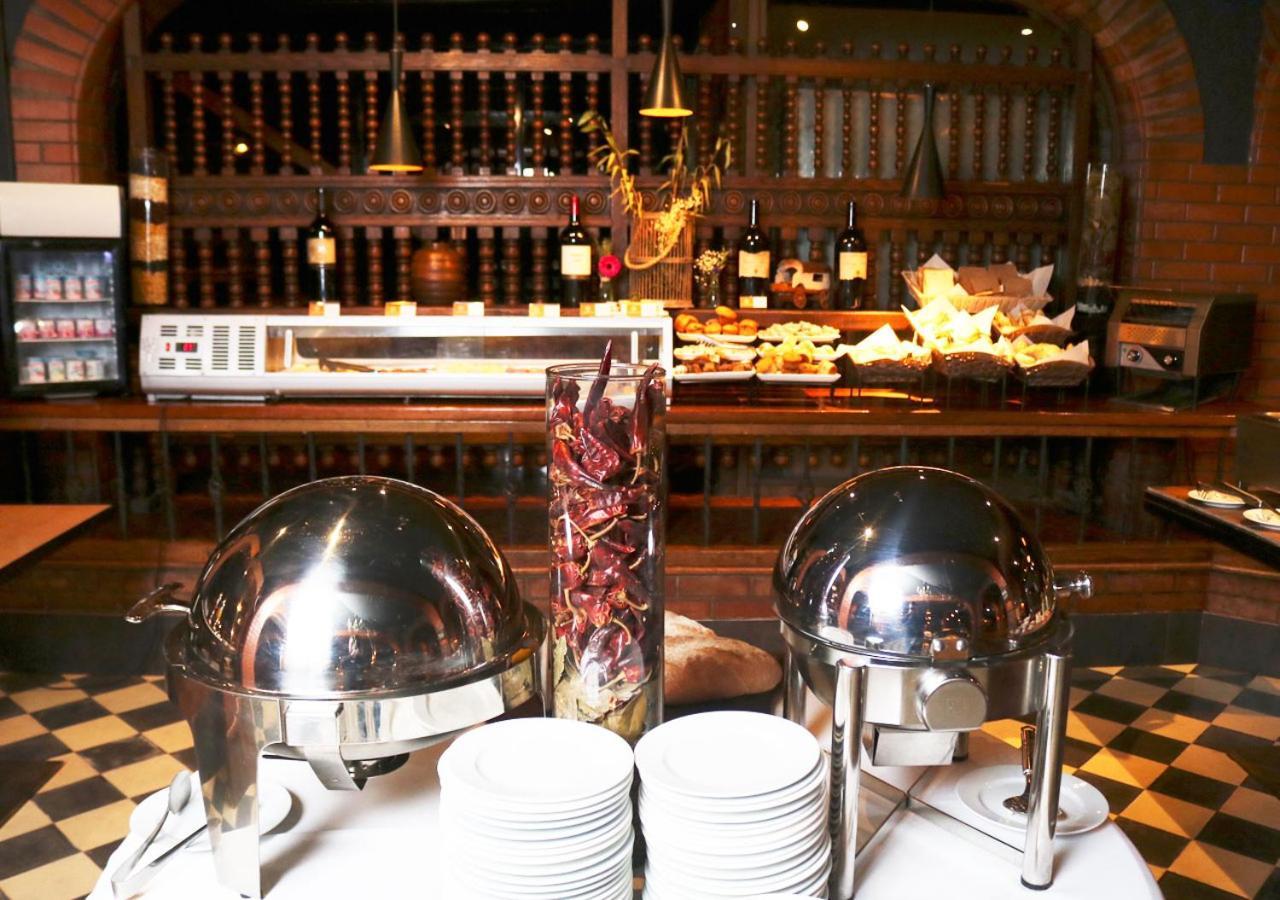 Hotel Y Centro De Eventos Manquehue Las Condes Santiago Ngoại thất bức ảnh
